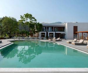 The Mini Resort