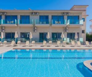 Karras Grande Resort