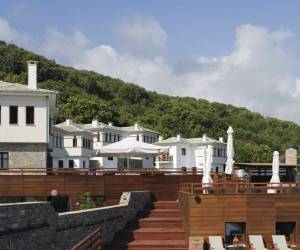 12 Months Luxury Resort