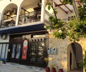 Captain's Beach Apartments