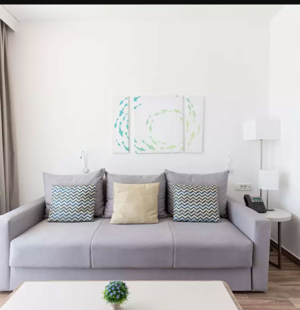 PREMIUM SEAVIEW SUITE