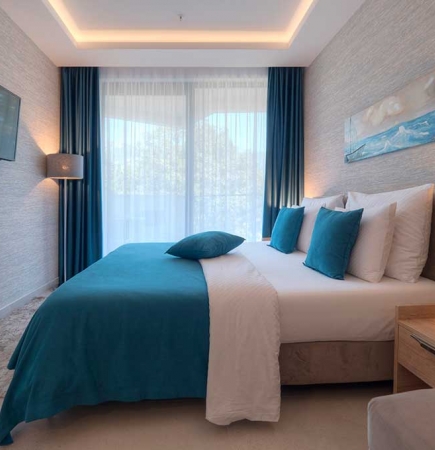 Dvokrevetna Superior soba, bočni pogled more 27m2