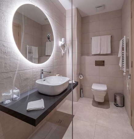 Dvokrevetna Superior soba, bočni pogled more 27m2