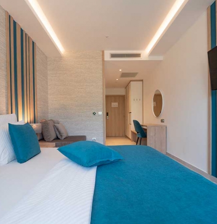 Dvokrevetna Superior soba, bočni pogled more 27m2